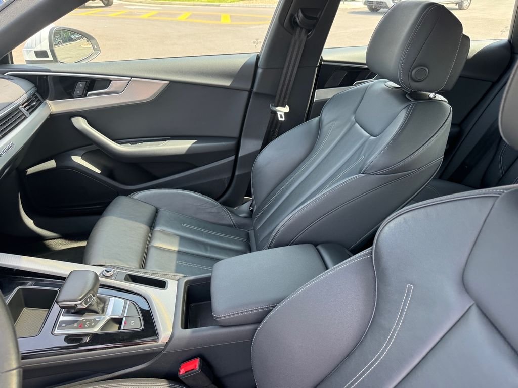 Used 2025  Audi 45 S line Premium image 10
