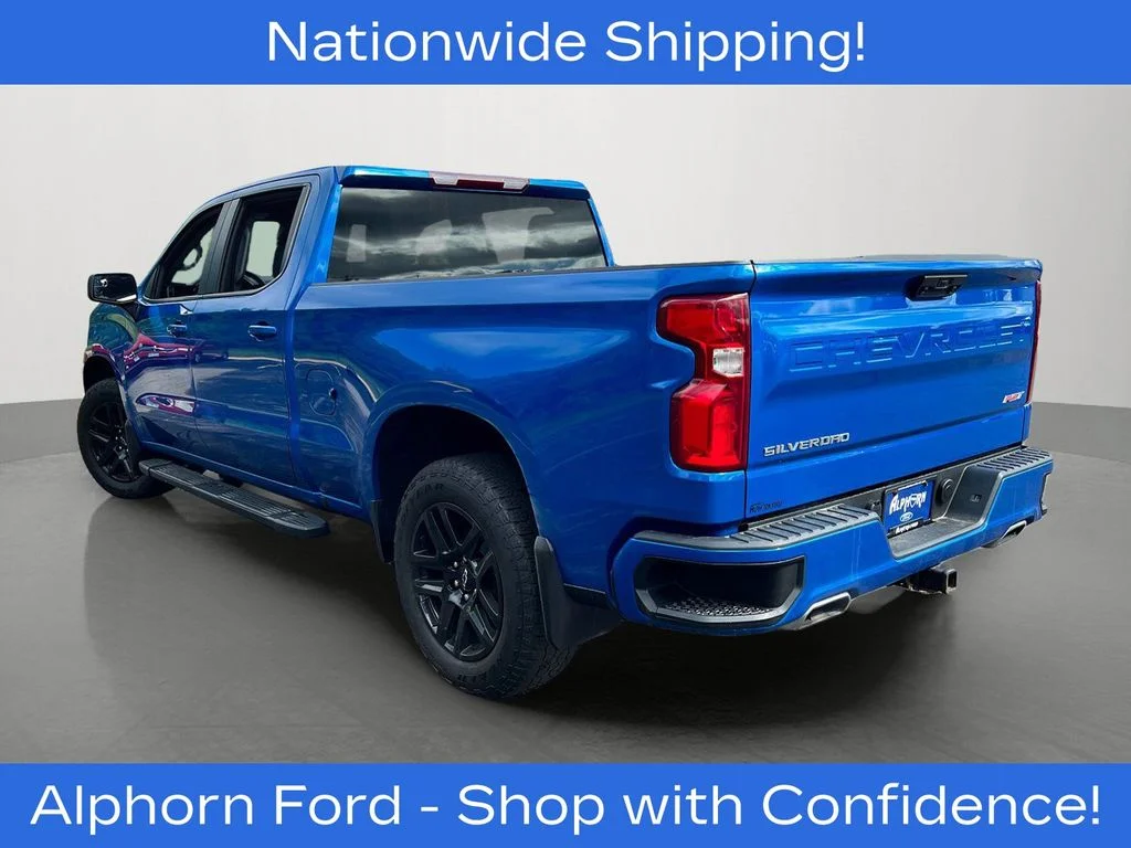 Used 2023 Blue Chevrolet RST image 3
