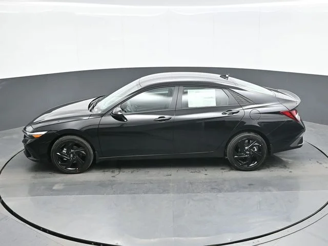 New 2026 Black Hyundai SEL Sport image 12