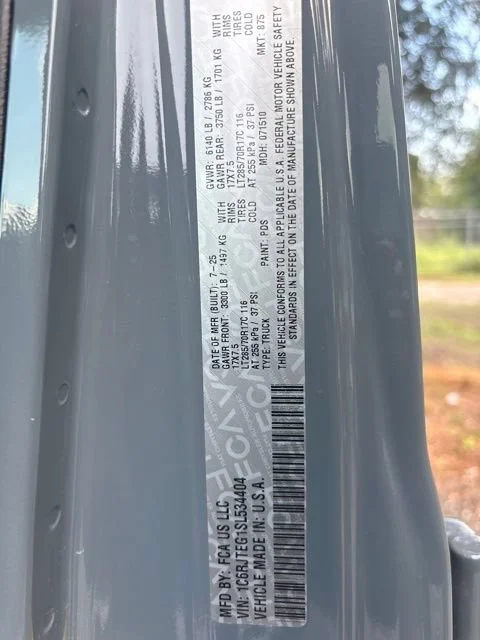 Used 2025 Anvil Clearcoat Jeep Mojave image 8