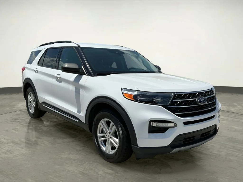 Used 2023 White Ford XLT image 10