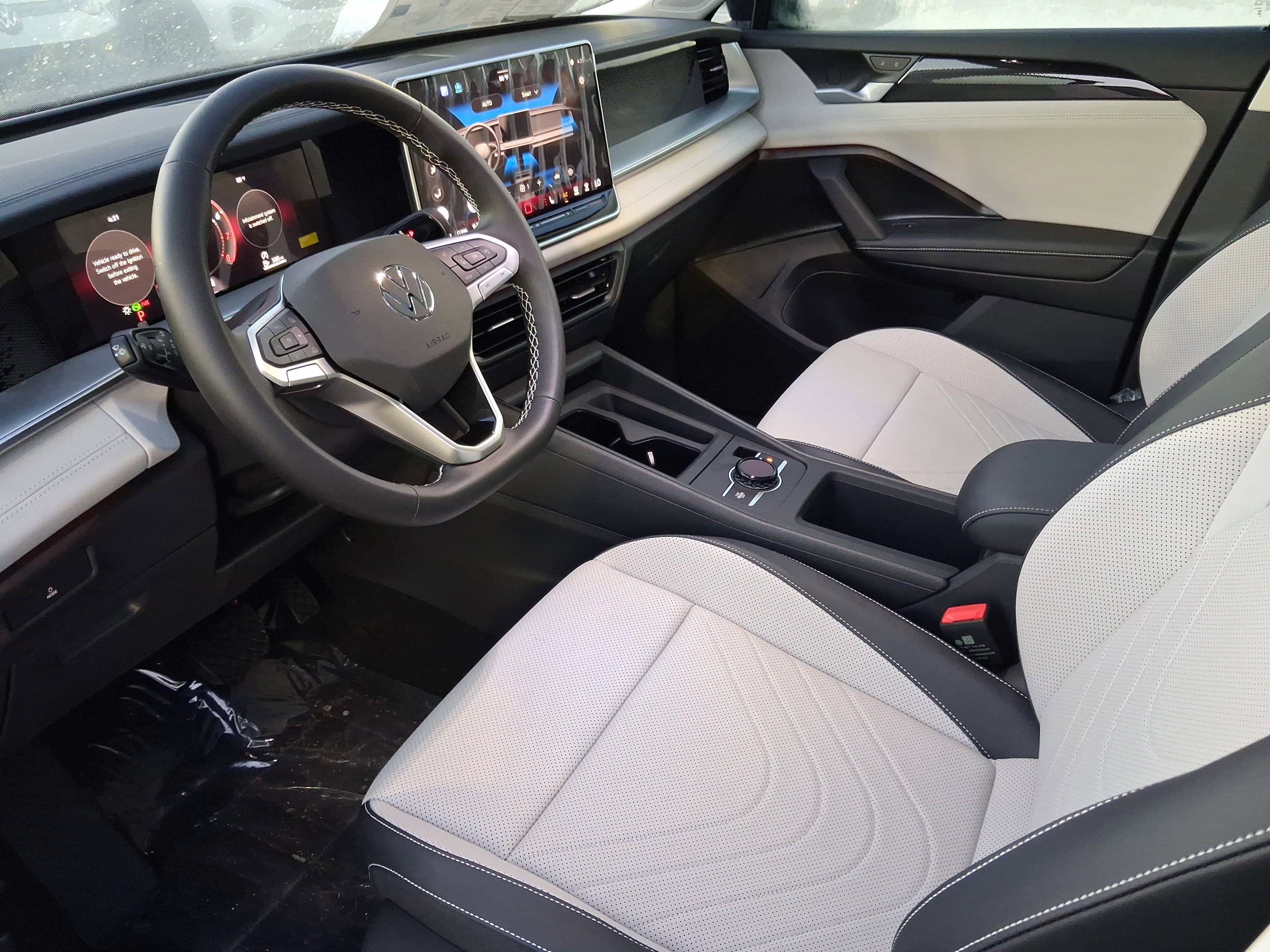 New 2026 Black Volkswagen 2.0T SE image 7