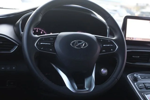 Used 2023 Black Hyundai SEL image 11