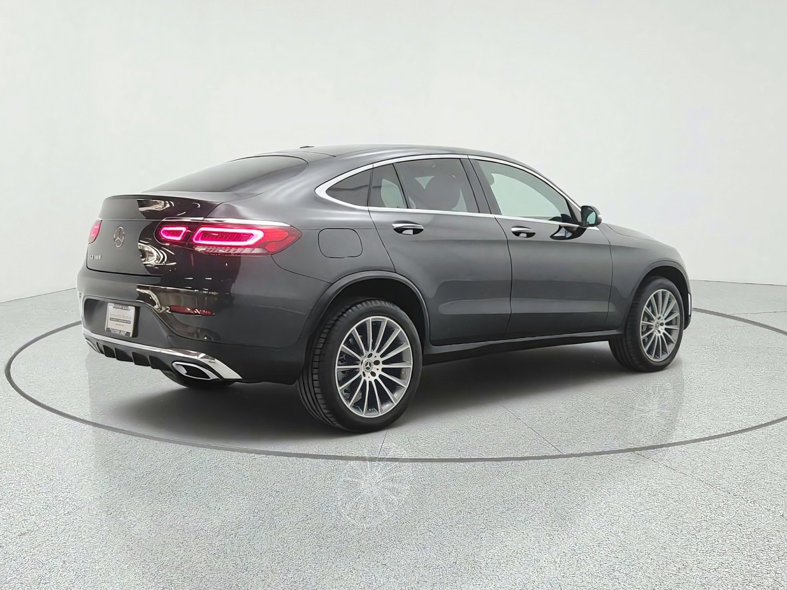 Used 2020 Graphite Grey Metallic Mercedes-Benz GLC 300 4MATIC® Coupe image 5
