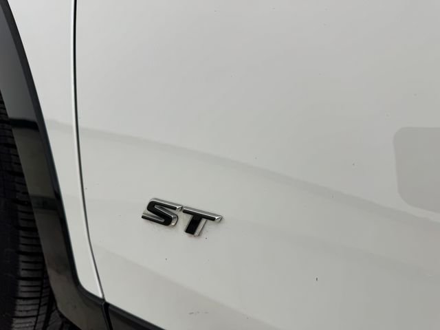 Used 2025 Summit White Buick Sport Touring image 42