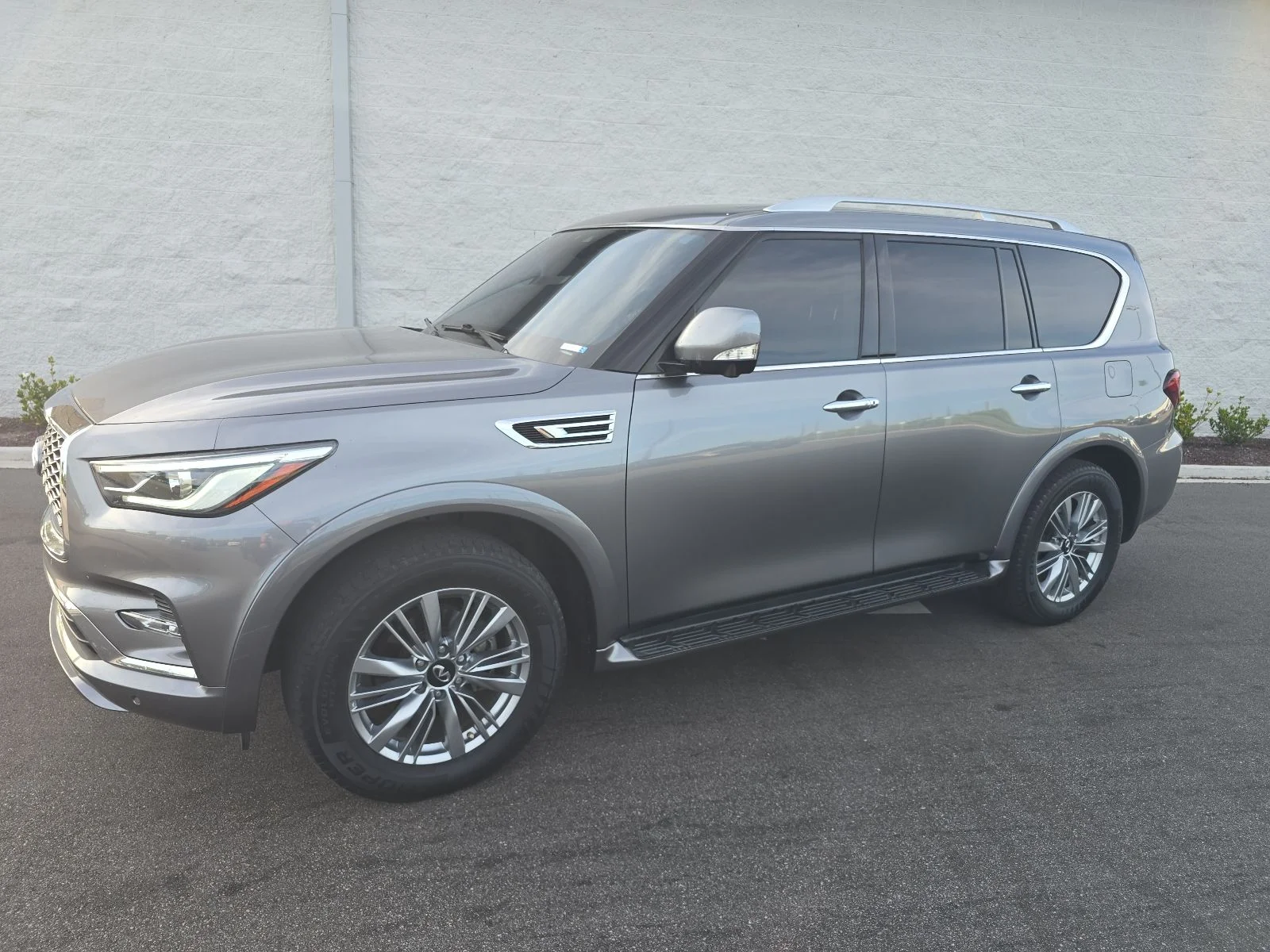 2021 INFINITI QX80