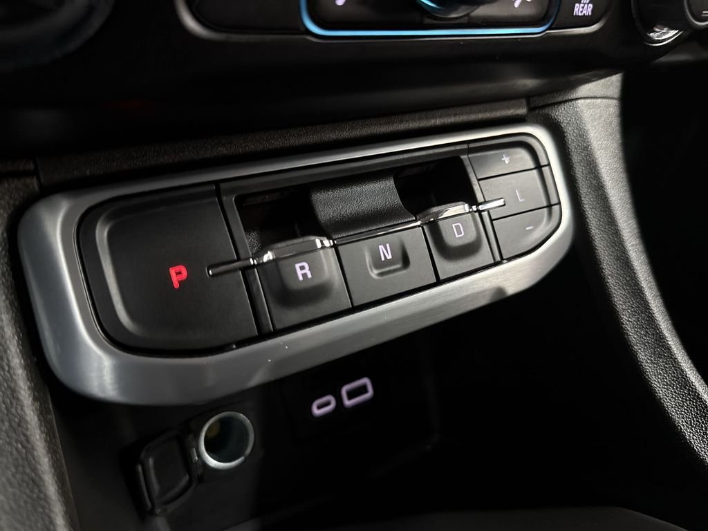 Used 2023 Sterling Metallic GMC SLT image 25