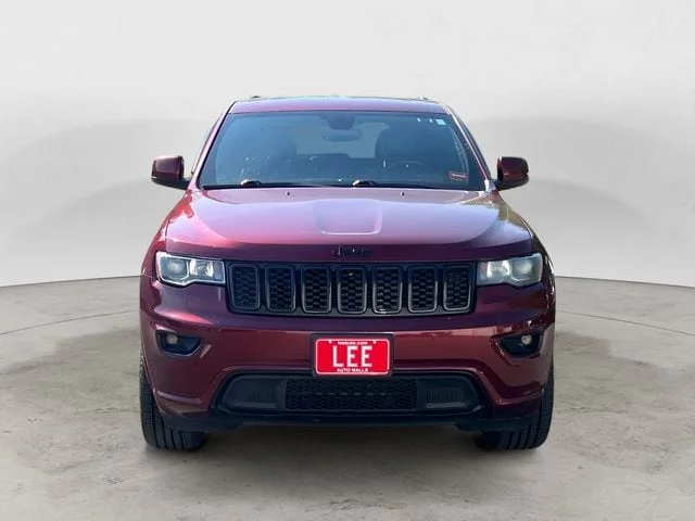 Used 2020 Velvet Red Pearlcoat Jeep Altitude image 8