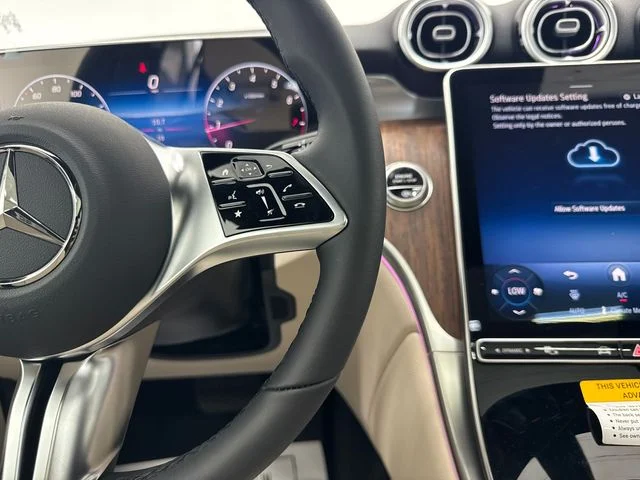 New 2027 White Mercedes-Benz GLC 300 image 24