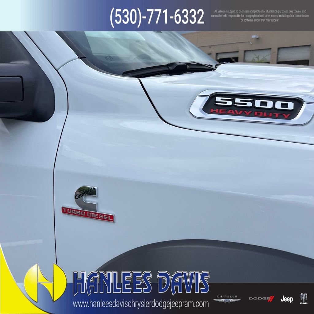 New 2025 Bright White Clearcoat RAM Tradesman image 3