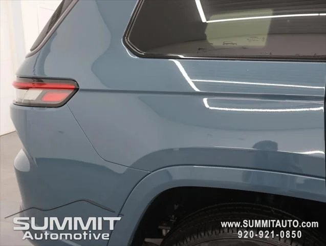 New 2026 Steel Blue Jeep Limited image 30