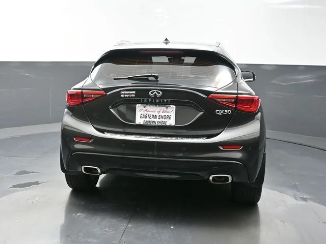 Used 2018 Black INFINITI ESSENTIAL image 6