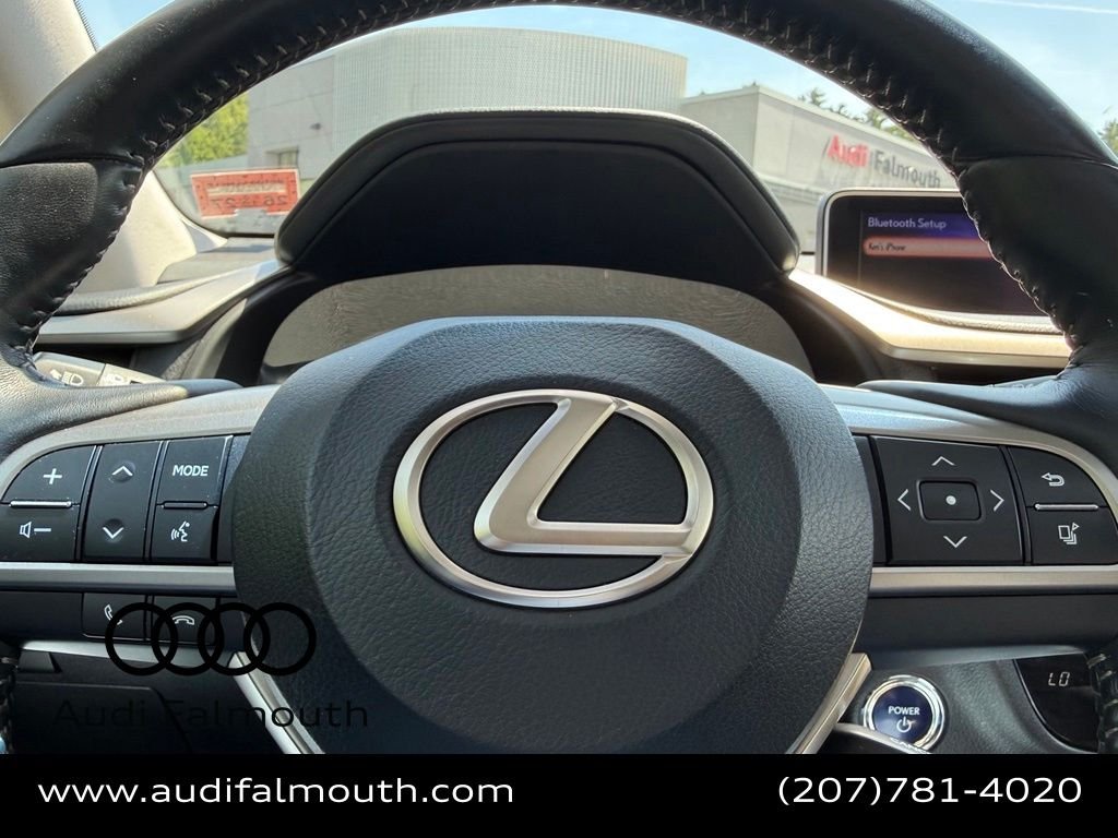 Used 2016 White Lexus 450h image 48