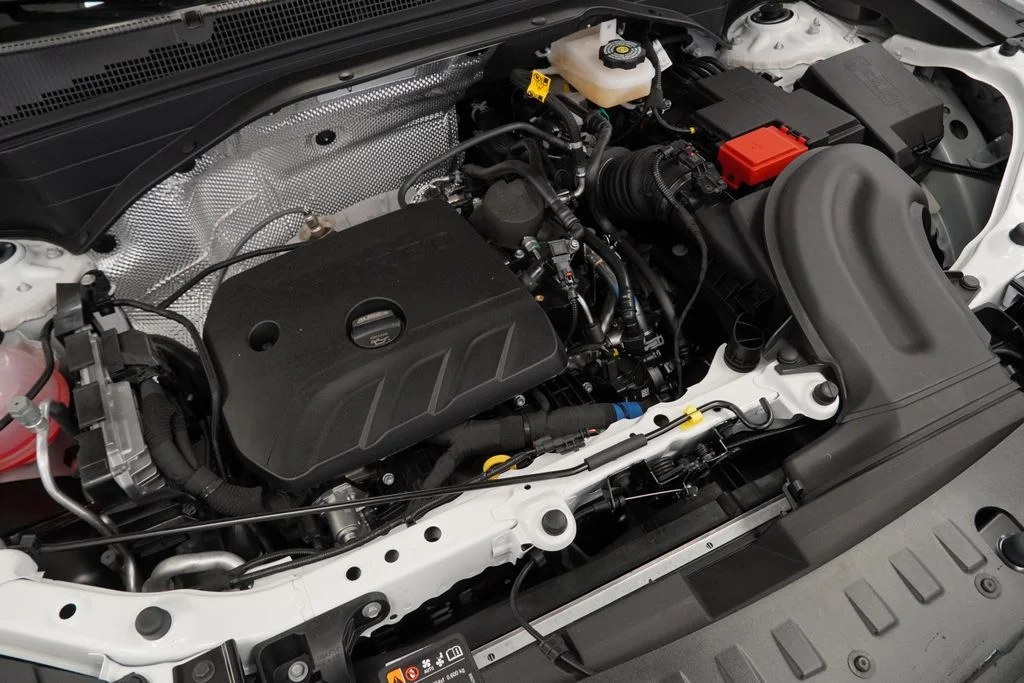 New 2026 White Chevrolet LT image 39