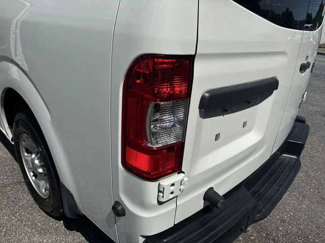 Used 2016 White Nissan SV image 33
