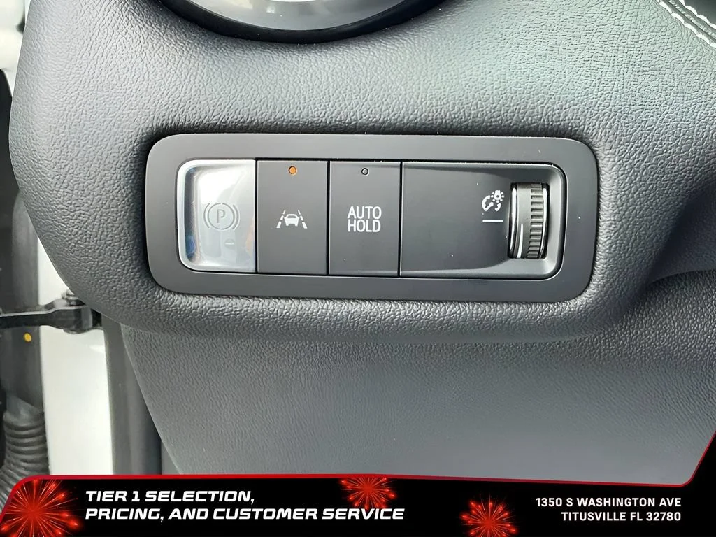 Used 2024 Summit White Chevrolet LT image 27