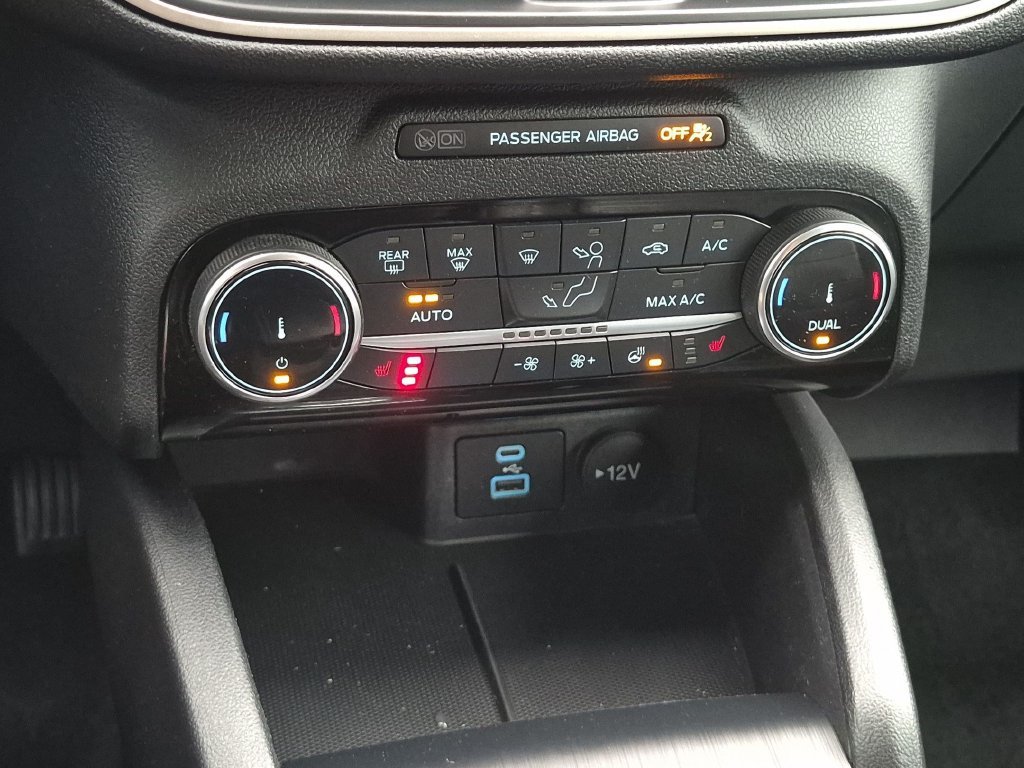 Used 2022 Gray Ford SEL image 21