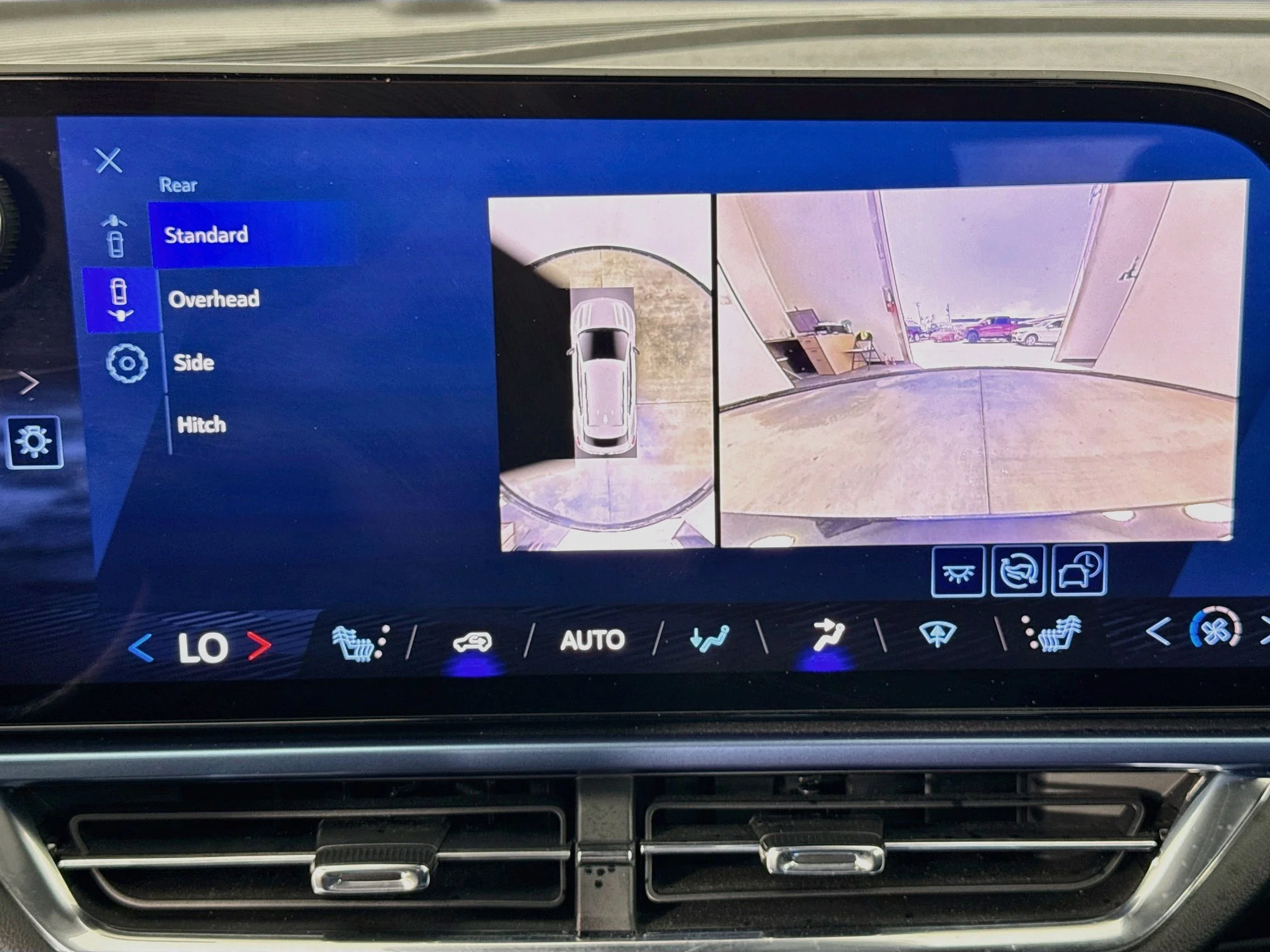 Used 2025 Summit White Chevrolet LT image 16