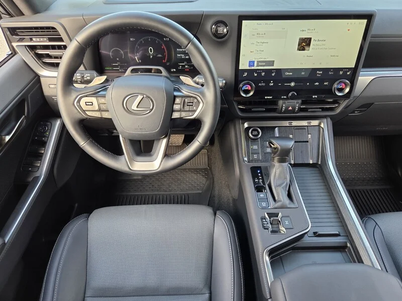 Used 2025 Gray Pearl LEXUS GX 550 LUXURY 4WD image 17