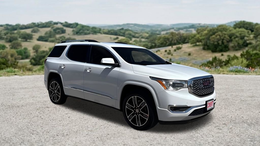 2019 GMC Acadia Denali FWD's photo
