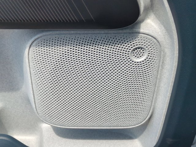 New 2026 Azure Gray Metallic Tri-Coat Ford XLT image 17
