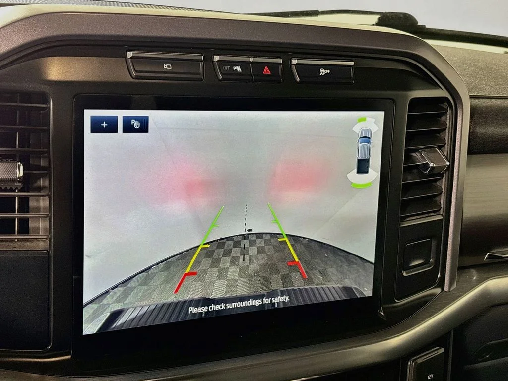 Used 2023 Gray Ford Lariat image 17