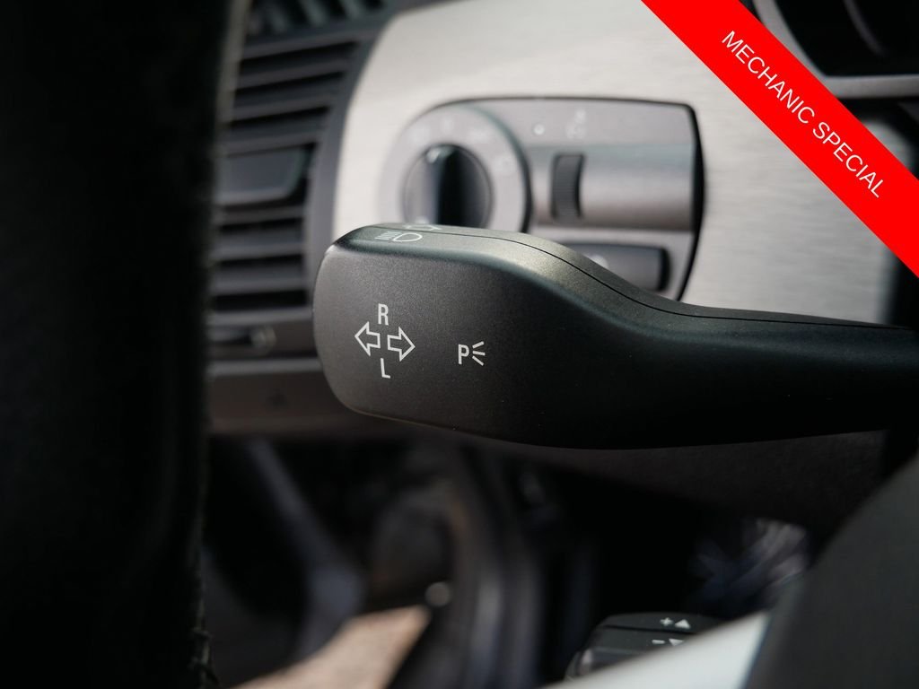 Used 2004  BMW 2.5i image 18