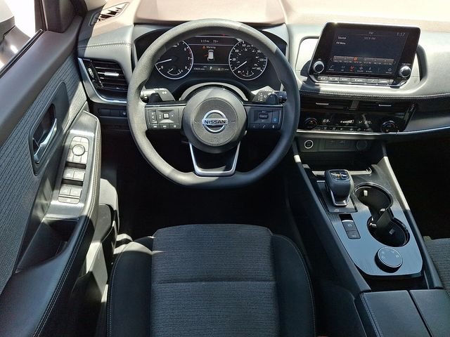 Used 2021 Silver Nissan SV image 13