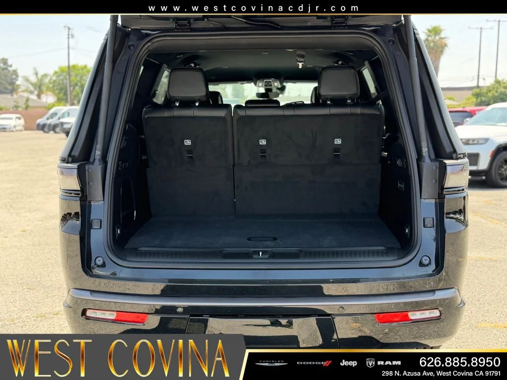 New 2026 High Gloss Black Jeep Limited Altitude image 15