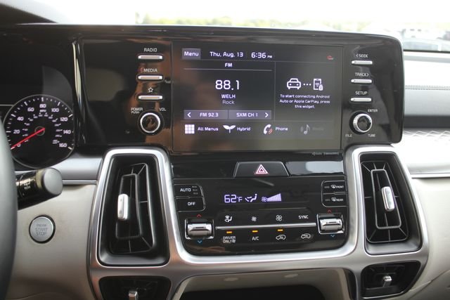 Used 2021 Black Kia S image 4