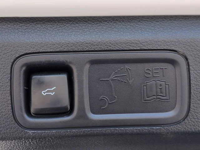 Used 2023 White Ford XLT image 32