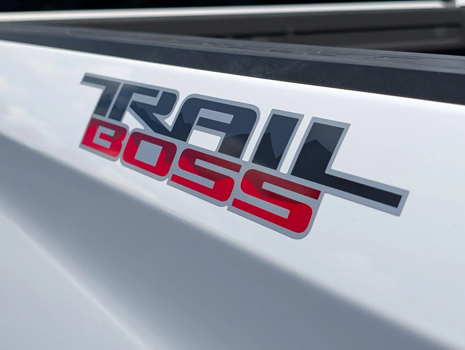 Used 2023 SUMMIT WHITE Chevrolet Custom Trail Boss image 32