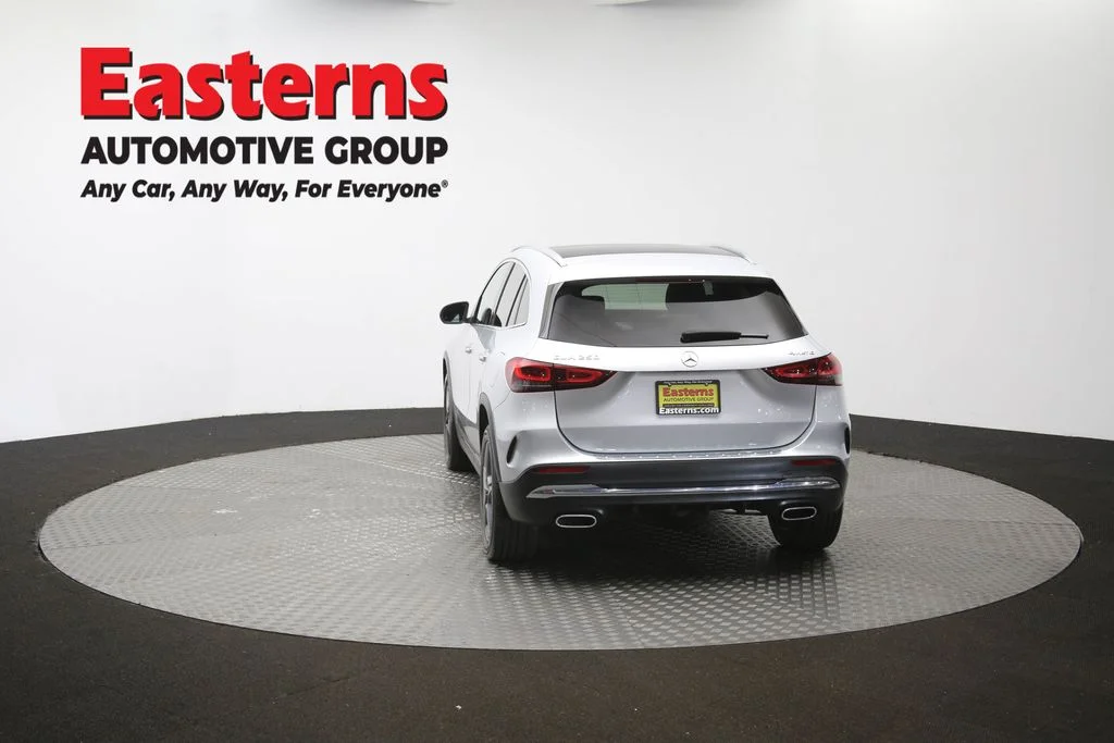 Used 2022 Silver Mercedes-Benz GLA 250 image 38