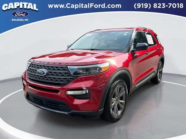 Used 2023 Red Ford XLT image 1