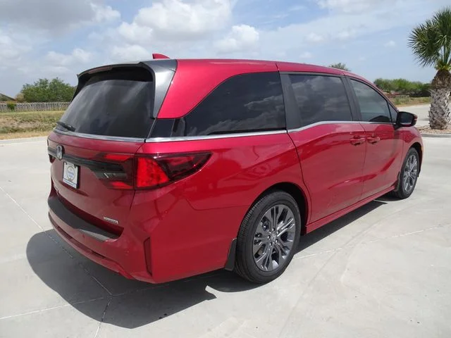 New 2027 Radiant Red Metallic II Honda Touring image 4