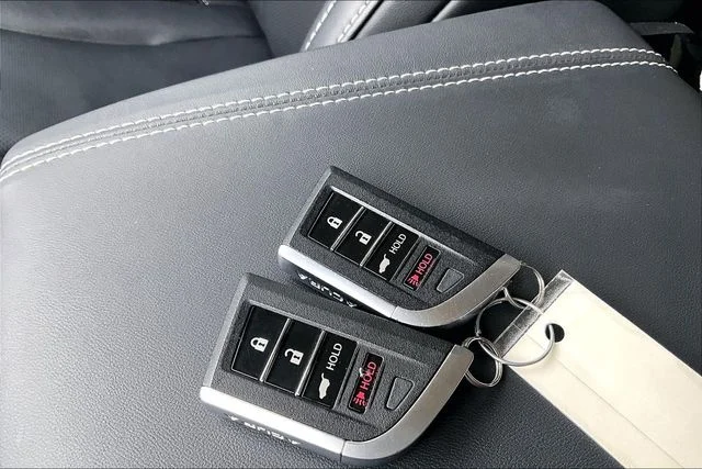 Used 2023 White Acura Technology image 10