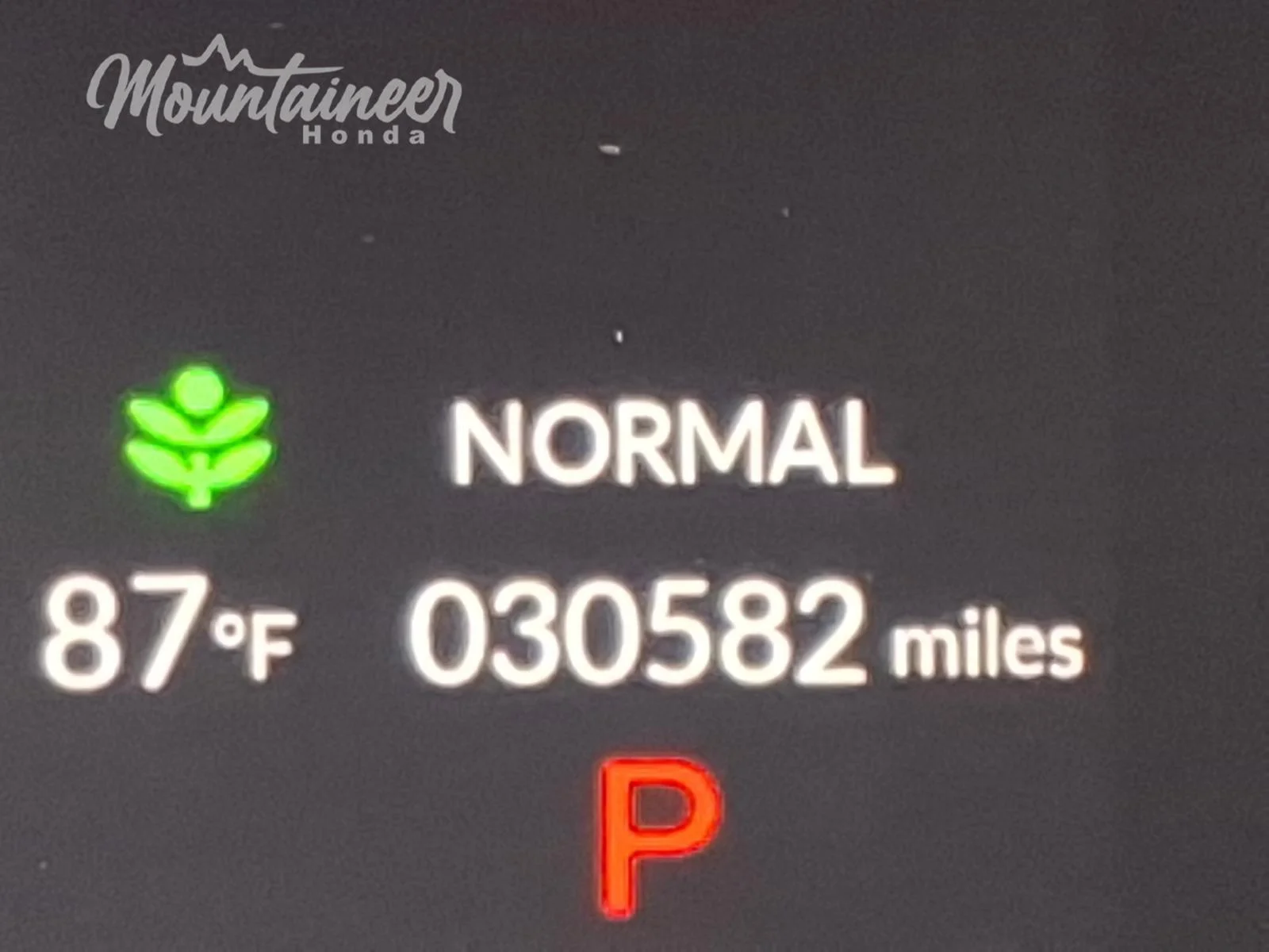 Used 2025 Platinum White Pearl Honda Touring image 45