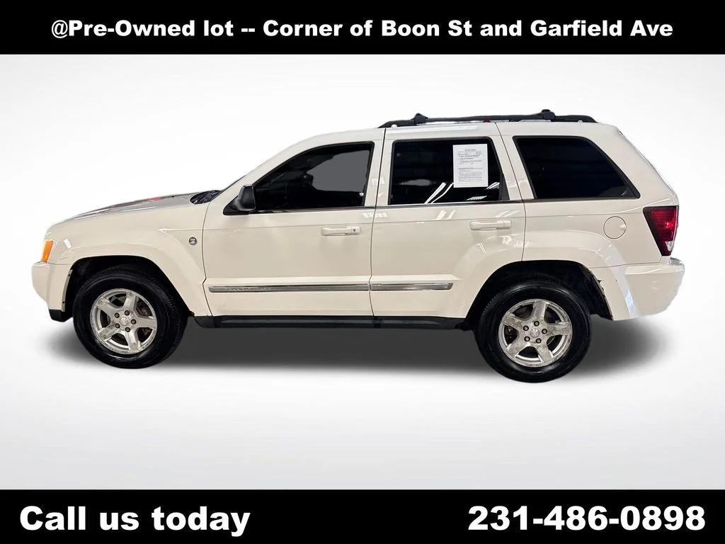 Used 2007 Jeep Grand Cherokee Limited with VIN 1J8HR58P87C697992 for sale in Traverse City, MI
