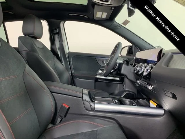 New 2025 Polar White Mercedes-Benz GLA 250 image 83
