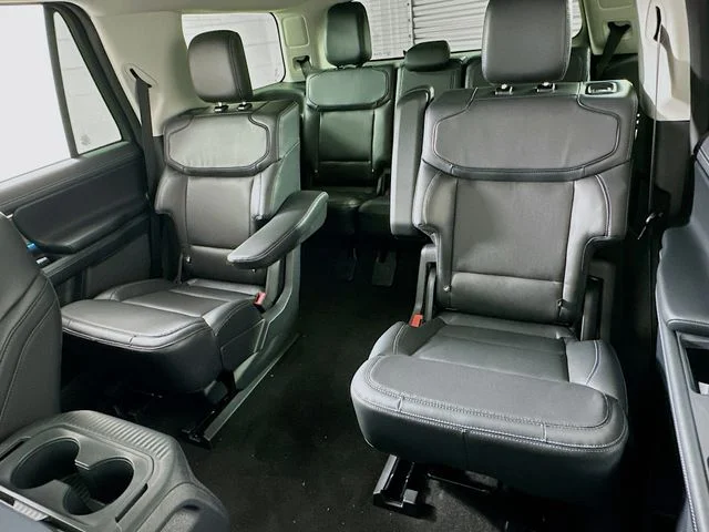 New 2026 Ford Expedition Platinum