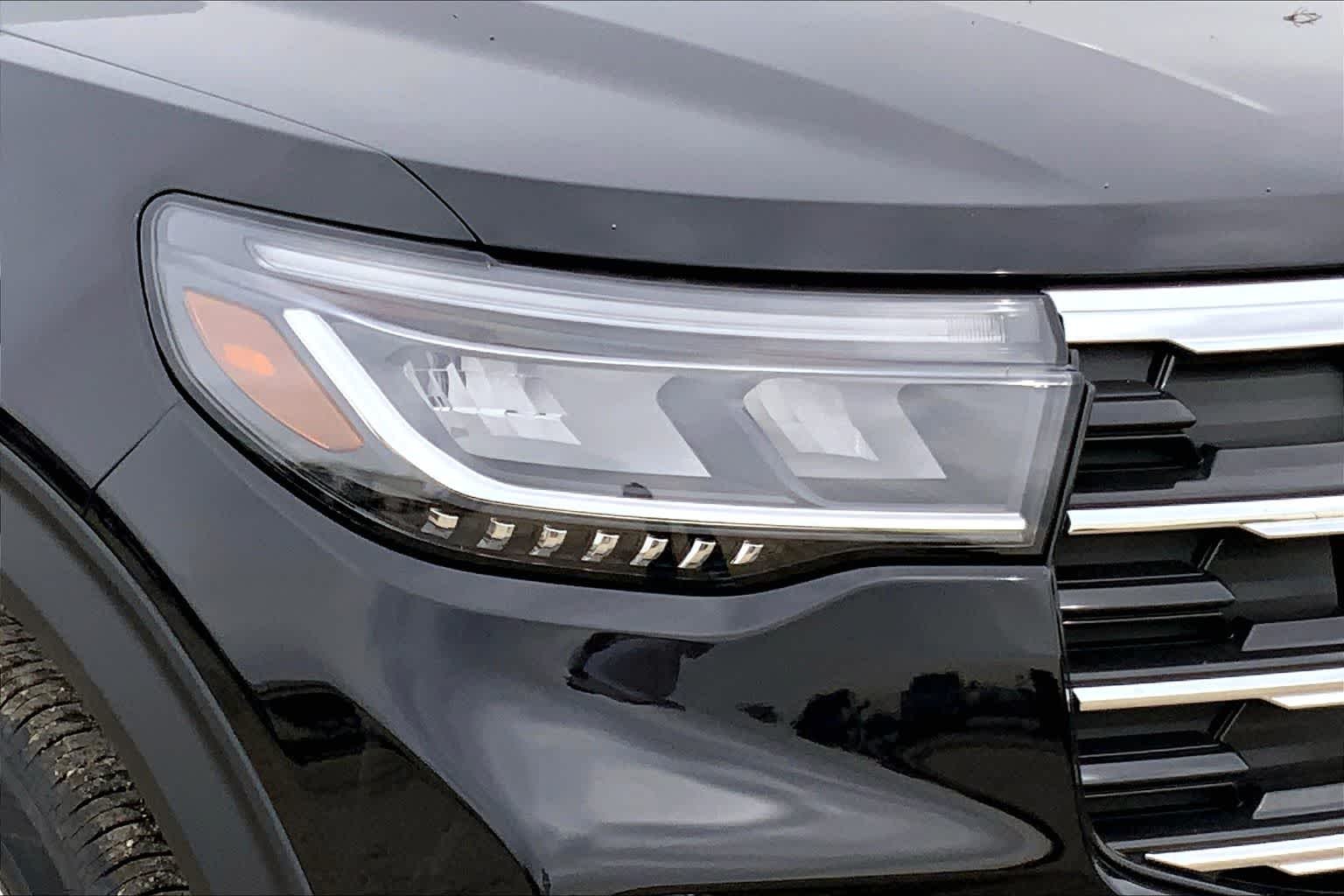 New 2026 Agate Black Metallic Ford Active image 10