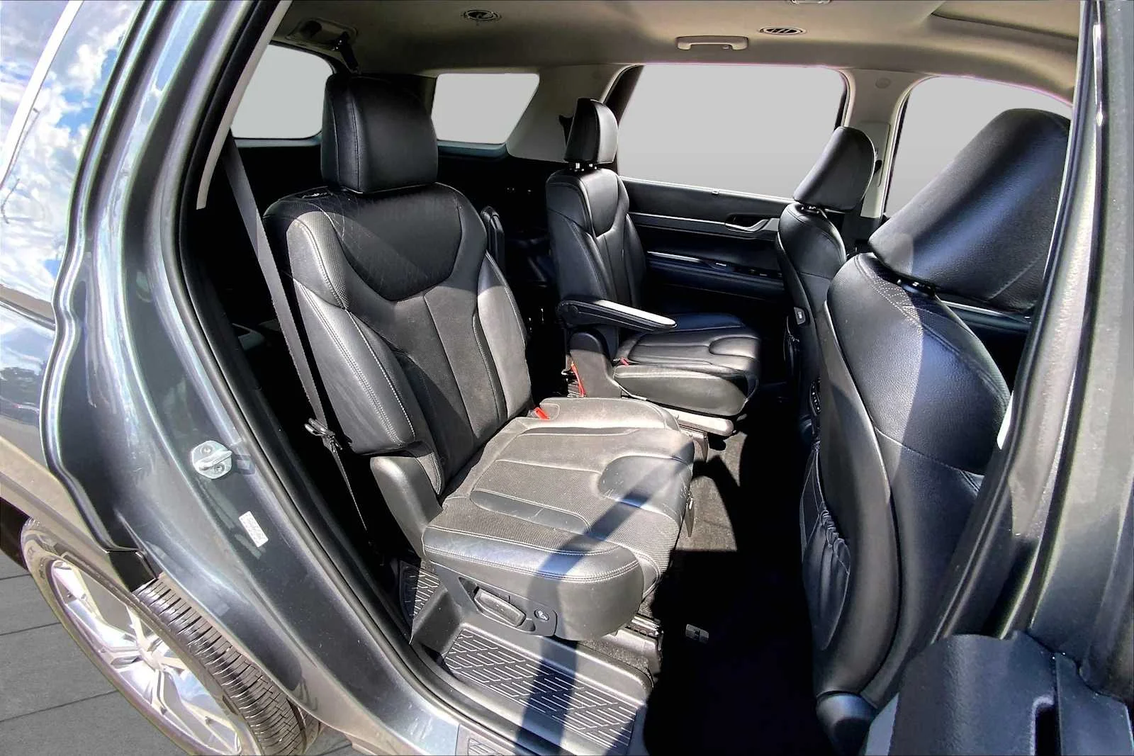 Used 2021 Rainforest Hyundai SEL image 19