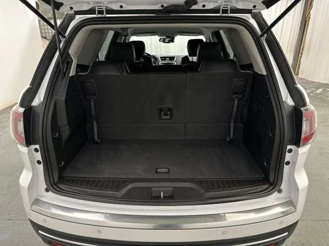 Used 2017 White GMC Limited image 23