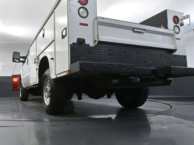 Used 2014 White Ford XL image 50