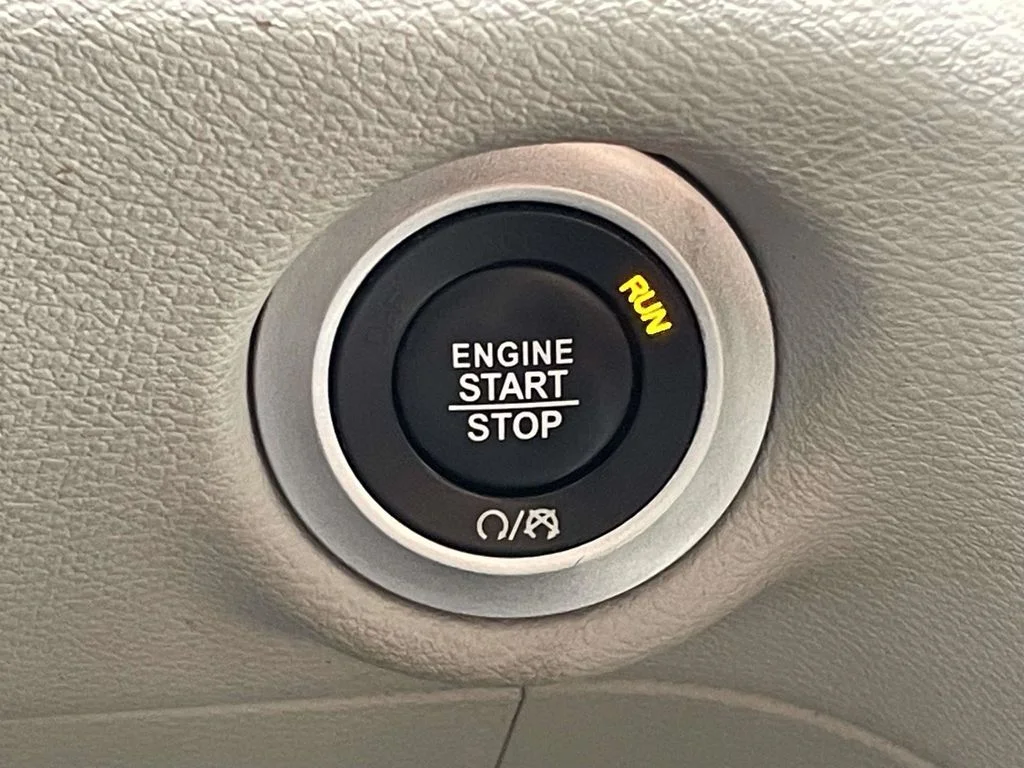 Certified Used 2017 Red Chrysler Touring L image 33