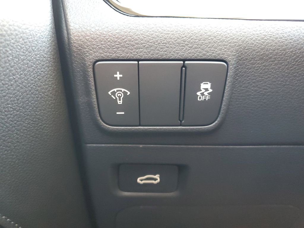 2026 Kia K5 EX - Photo 24