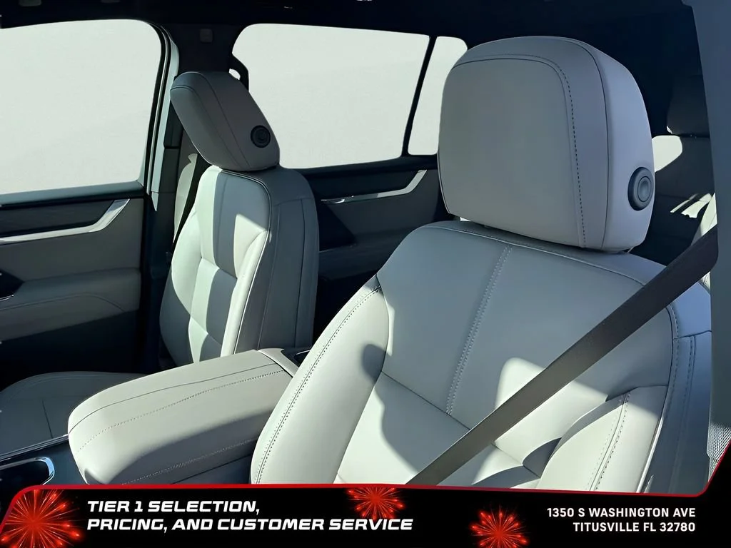 New 2026 Glacier White Tricoat GMC Elevation image 18