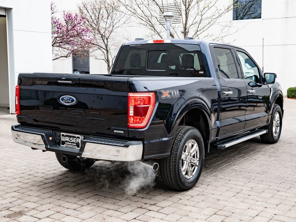 Used 2023 Antimatter Blue Metallic Ford XLT image 10