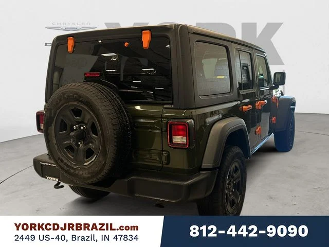 Used 2021 Green Jeep Unlimited Sport image 5