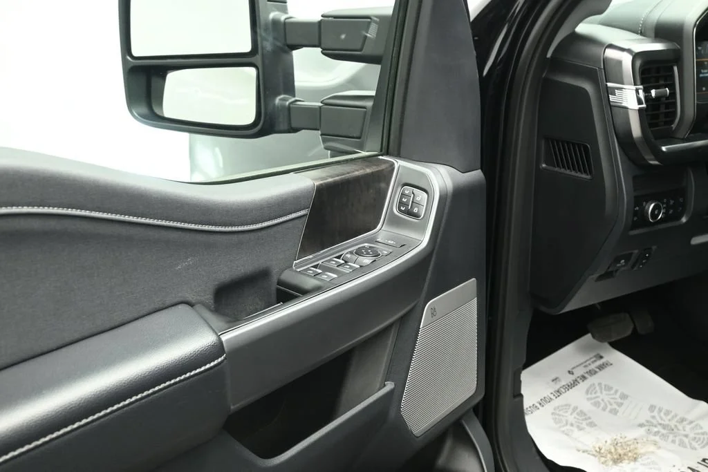 Certified Used 2025 Black Ford Lariat image 8